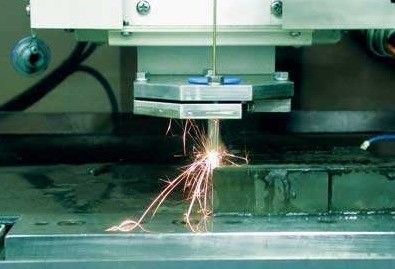 อะลูมิเนียมสลัด CNC ชิ้นส่วนการแปรรูป ชิ้นส่วนความละเอียดสูง บริการแปรรูป
